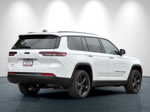 New 2025 Jeep Grand Cherokee L Altitude image 4