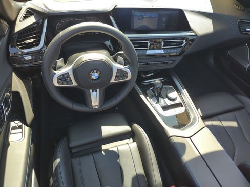 Certified 2024 BMW Z4 M40i w/ Premium Package image 29