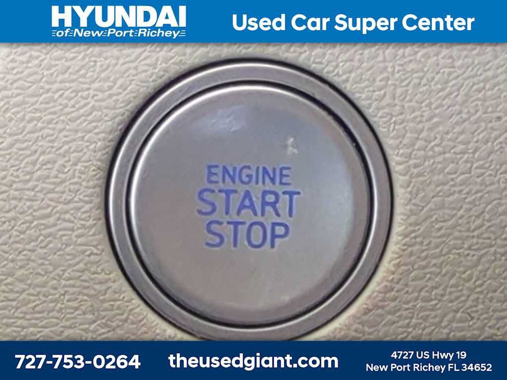 Certified 2022 Hyundai Tucson Limited w/ Cargo Package FWD image 33