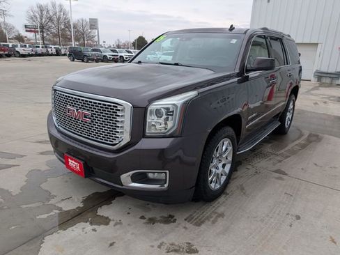 Used 2015 GMC Yukon Denali w/ Touring Package image 38