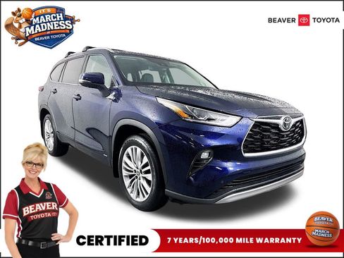 Used 2025 Toyota Highlander Platinum image 1