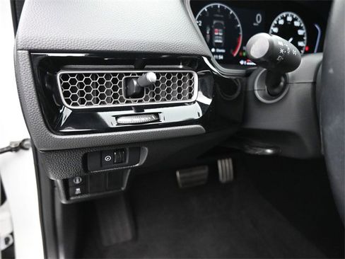 Used 2023 Honda Civic Sport image 26