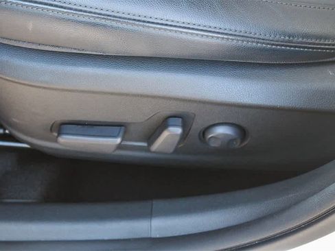 Certified 2022 Hyundai Kona Limited image 29