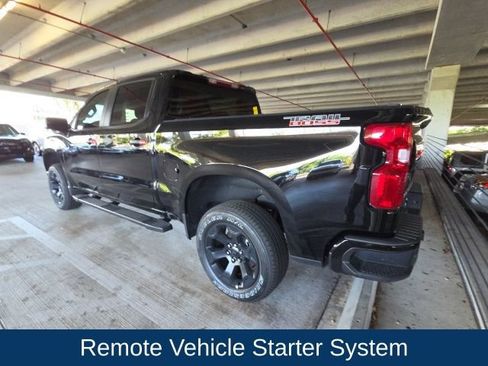 Used 2025 Chevrolet Silverado 1500 Custom Trail Boss AWD/4WD image 11