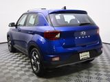 Used 2022 Hyundai Venue Limited image 3