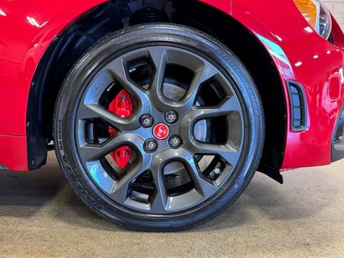 Used 2017 FIAT 124 Spider Abarth image 22