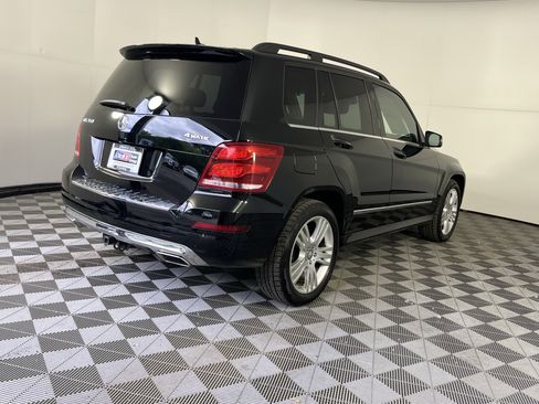 Used 2015 Mercedes-Benz GLK 350 4MATIC image 5