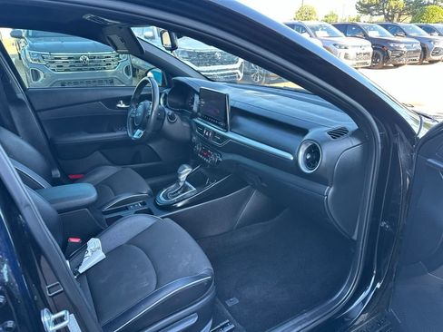 Used 2024 Kia Forte GT-Line w/ GT-Line Premium Package FWD image 28