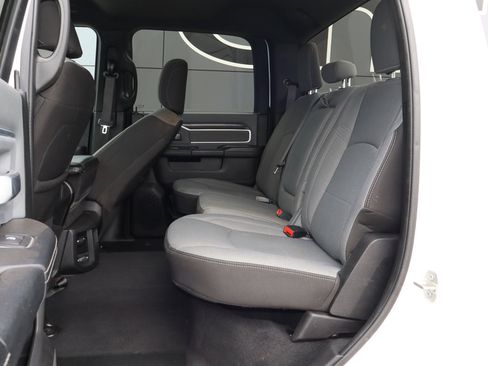 Used 2023 RAM 2500 Big Horn w/ Level 1 Equipment Group image 8