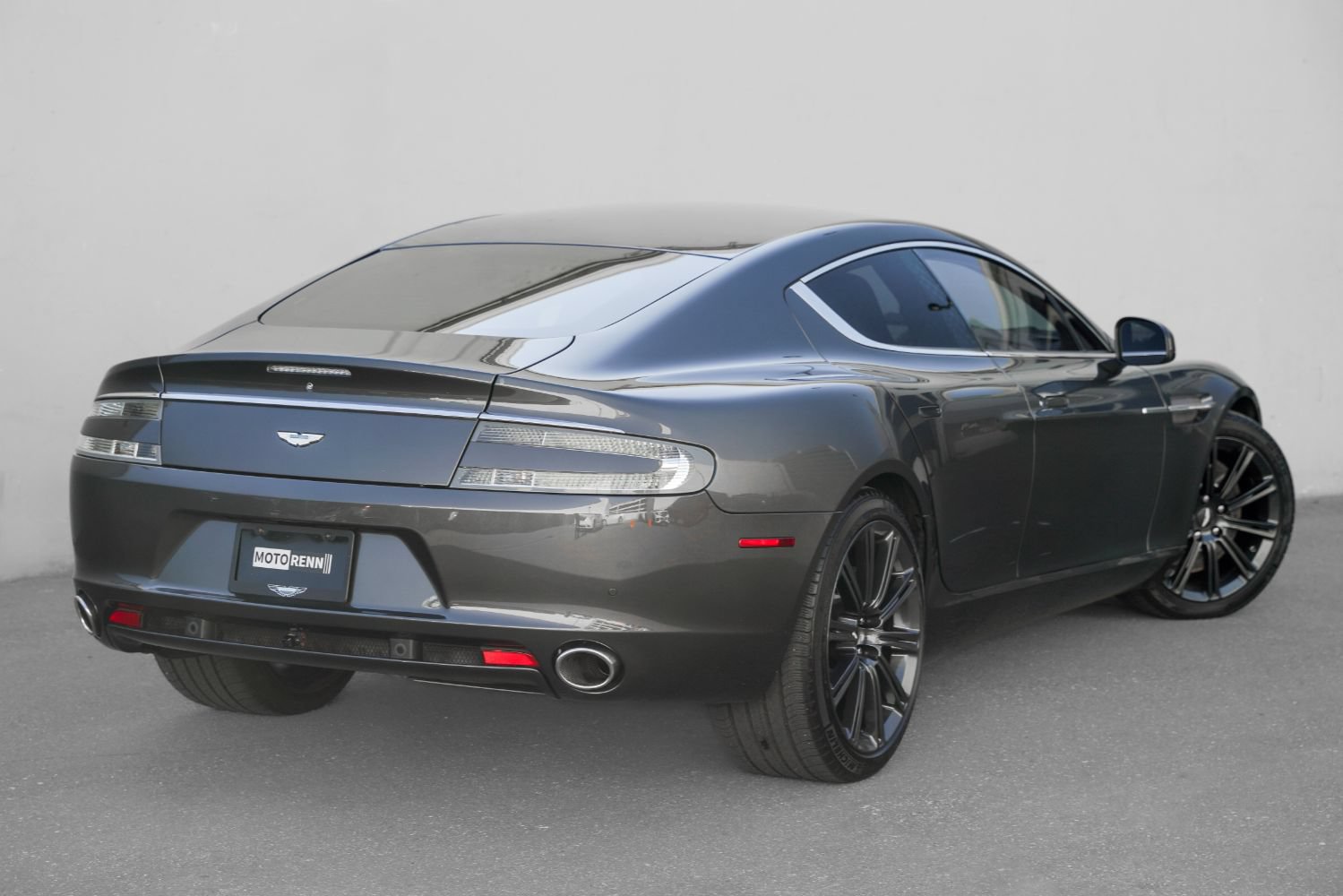 Used 2011 Aston Martin Rapide Luxe RWD image 3
