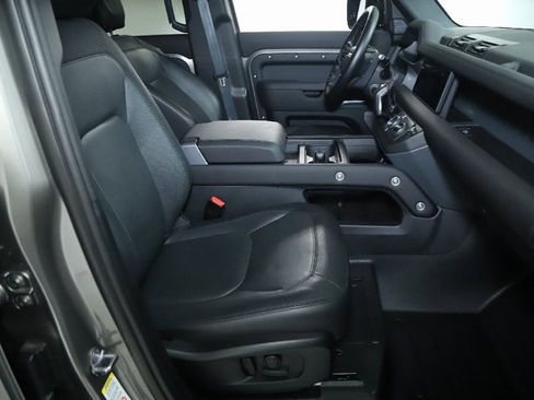 Used 2024 Land Rover Defender 110 X-Dynamic SE image 30