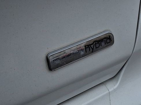 Certified 2022 Kia Niro LX image 30