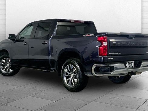 Used 2024 Chevrolet Silverado 1500 LT AWD/4WD image 11
