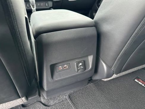 Used 2022 Nissan Frontier PRO-4X w/ Pro-4X Premium Package AWD/4WD image 17