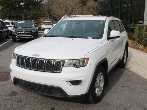 Used 2017 Jeep Grand Cherokee Laredo w/ Quick Order Package 2BE image 13