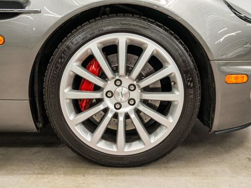 Used 2003 Aston Martin Vanquish RWD image 39