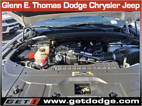 Certified 2023 Jeep Grand Cherokee Limited w/ Luxury Tech Group II AWD/4WD image 17