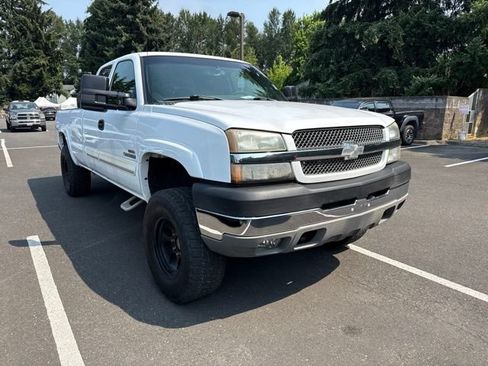 Used 2003 Chevrolet Silverado 2500 LS AWD/4WD image 2