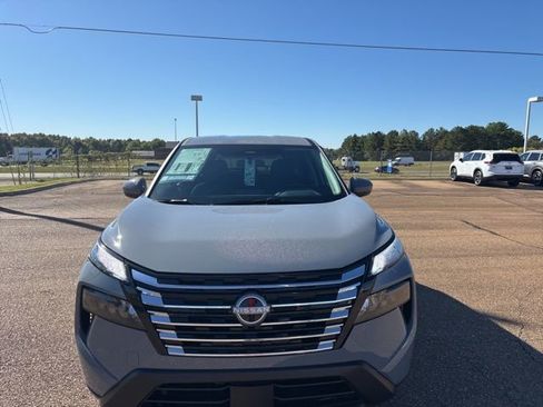 New 2026 Nissan Rogue SV image 6