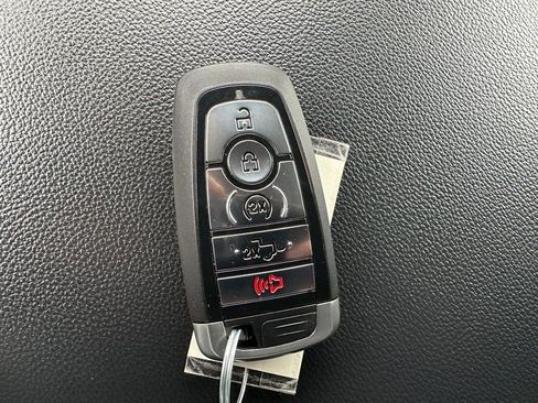 Certified 2021 Ford F150 Lariat image 32