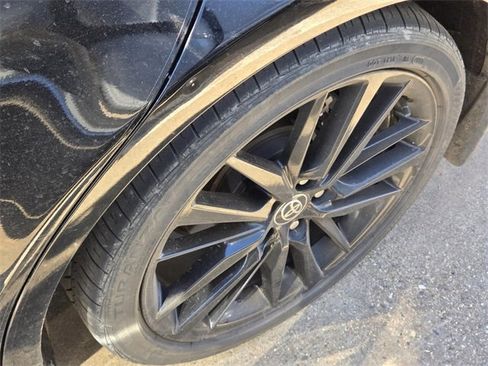 Used 2023 Toyota Camry XSE image 2