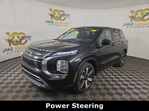 New 2025 Mitsubishi Outlander SE image 3