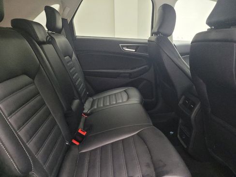 Used 2022 Ford Edge SEL image 19