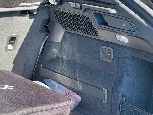 Certified 2024 Porsche Macan 4 Electric image 29