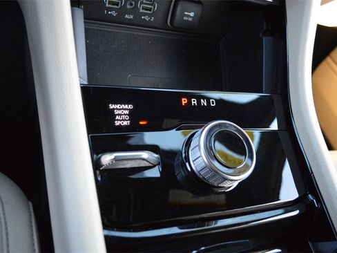 Certified 2023 Jeep Grand Cherokee L Limited w/ Luxury Tech Group II image 23