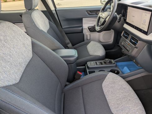 Used 2025 Ford Maverick XLT FWD image 11