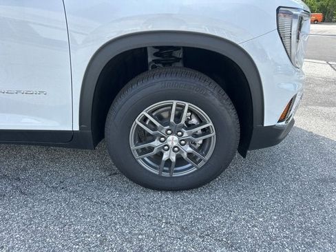 New 2025 GMC Acadia Elevation image 29