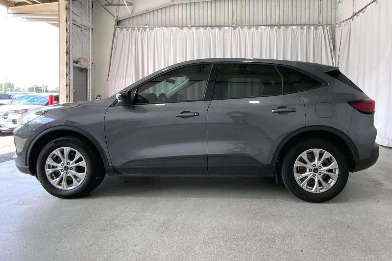 Used 2025 Ford Escape Active FWD image 26