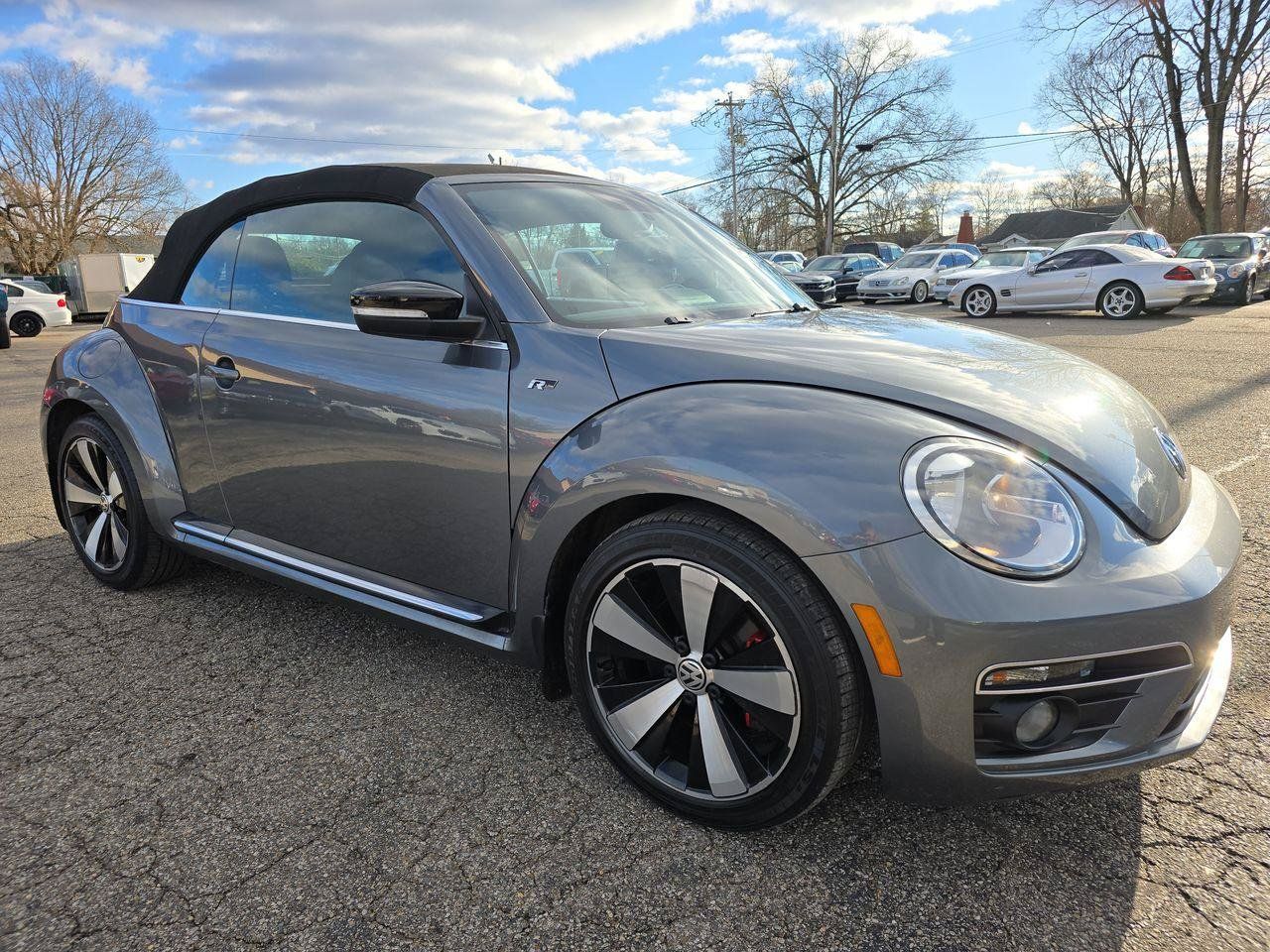 Used 2014 Volkswagen Beetle R-Line FWD image 17