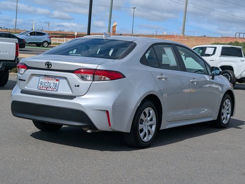 Used 2025 Toyota Corolla LE image 13
