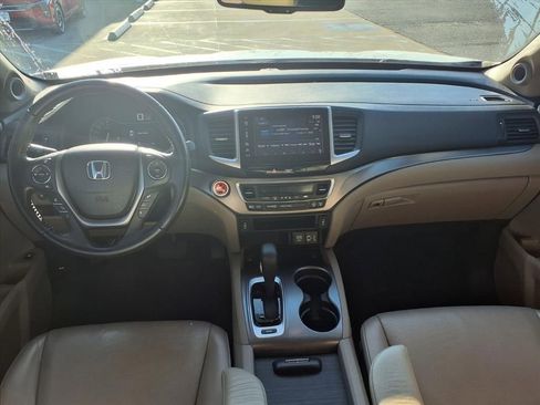 Used 2019 Honda Ridgeline RTL-T image 3