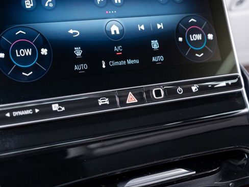 Certified 2026 Mercedes-Benz Maybach SL 680 image 29