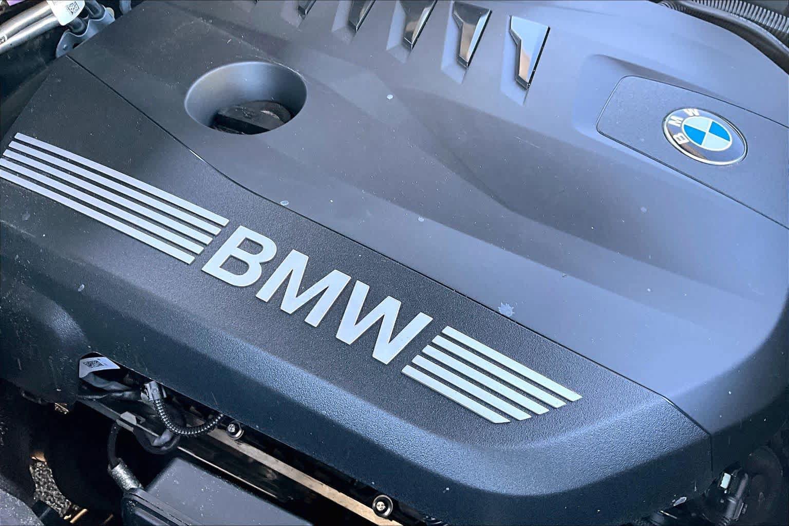 Used 2025 BMW X7 xDrive40i w/ Premium Package AWD/4WD image 33