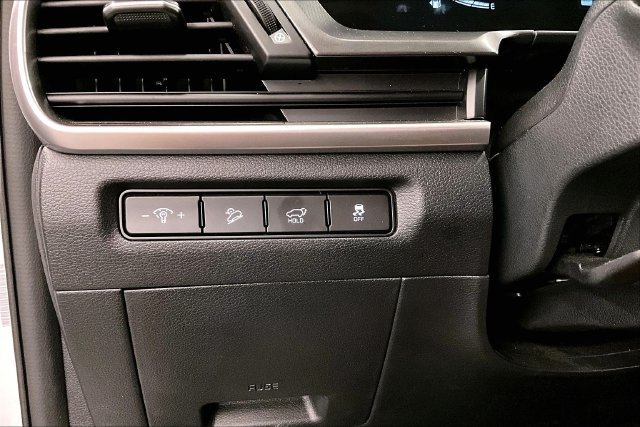 Used 2025 Kia Telluride S AWD/4WD image 38