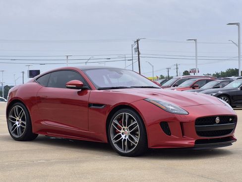 Used 2017 Jaguar F-TYPE R AWD/4WD image 3
