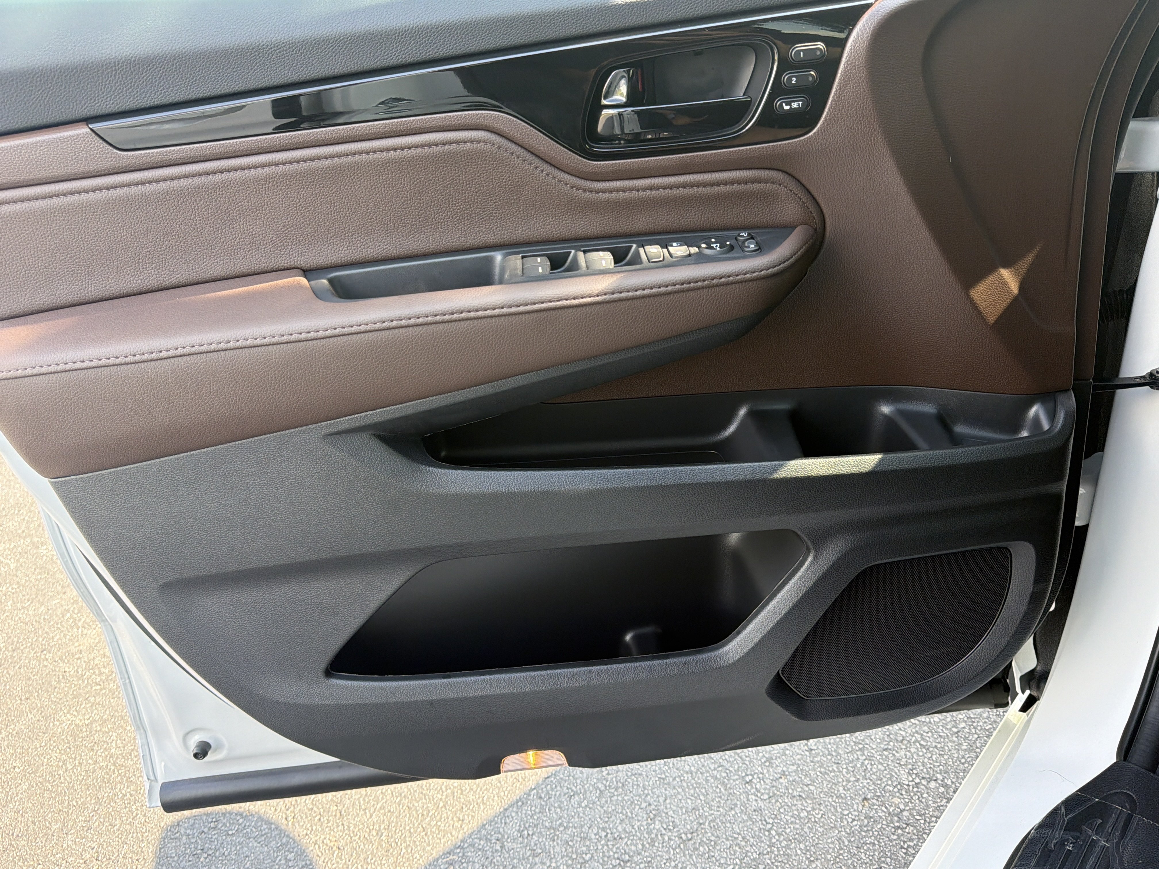 Used 2027 Honda Odyssey Elite image 19