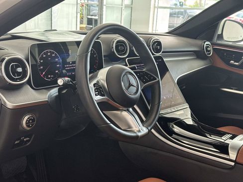 Used 2025 Mercedes-Benz C 300 Sedan image 15