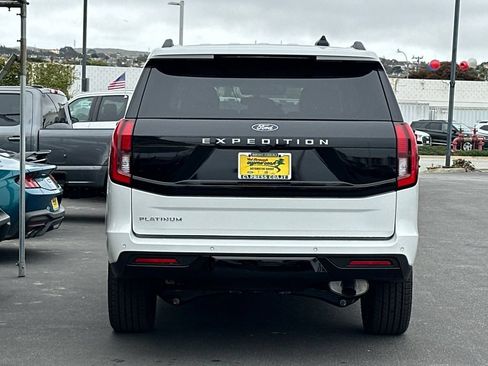 New 2027 Ford Expedition Platinum w/ Driver's Package AWD/4WD image 4
