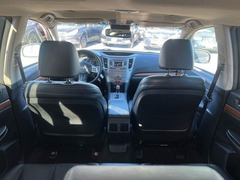 Used 2014 Subaru Outback 2.5i Limited w/ Moonroof Package image 10