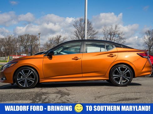 Used 2023 Nissan Sentra SR w/ SR Premium Package image 4