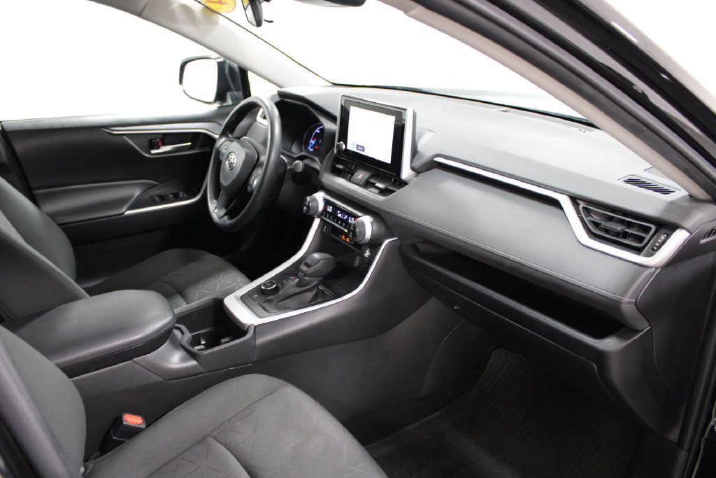 Used 2024 Toyota RAV4 AWD Hybrid image 27