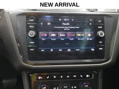 Used 2020 Volkswagen Tiguan SE image 10