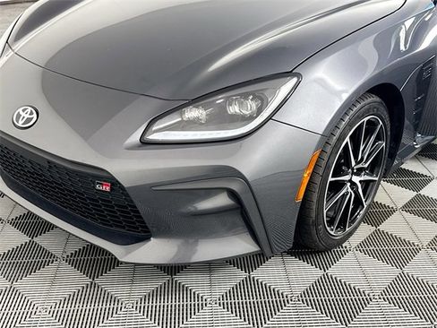 Certified 2023 Toyota GR86 image 9