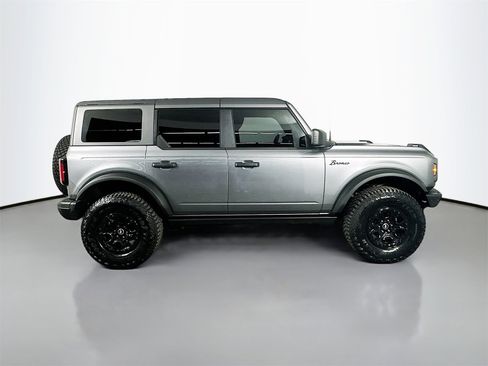 Used 2024 Ford Bronco Badlands w/ Sasquatch Package image 8