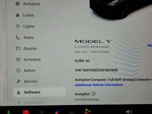 Used 2025 Tesla Model Y Long Range image 13