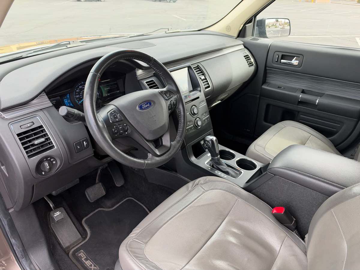 Used 2019 Ford Flex SEL w/ Equipment Group 202A FWD image 14